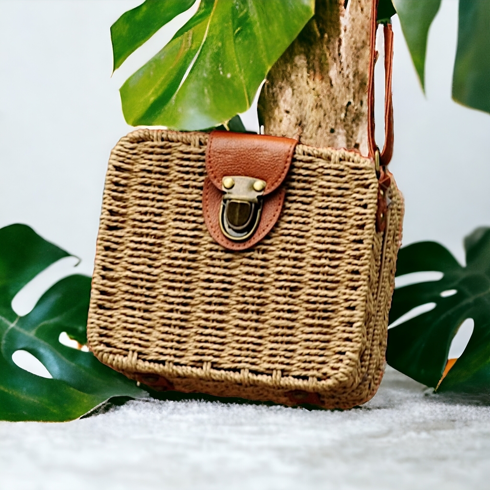 86432 Straw Crossbody Bag